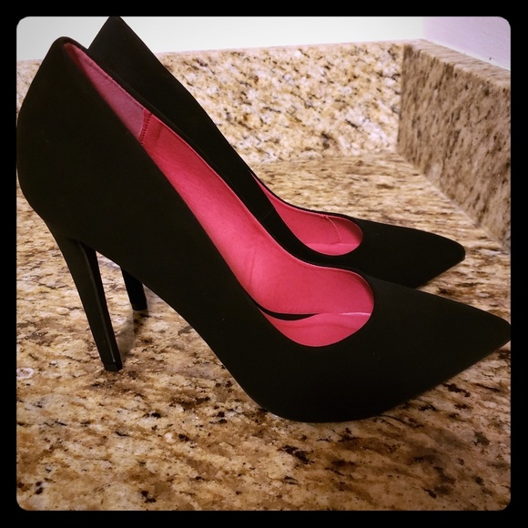 Delicious Shoes - Delicious Black Suede Pumps